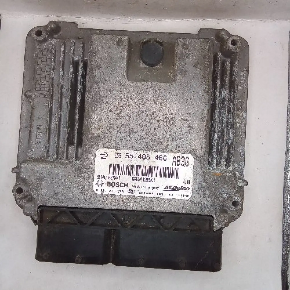 55485466 0281031379 commande moteur / module ecu opel zafira c