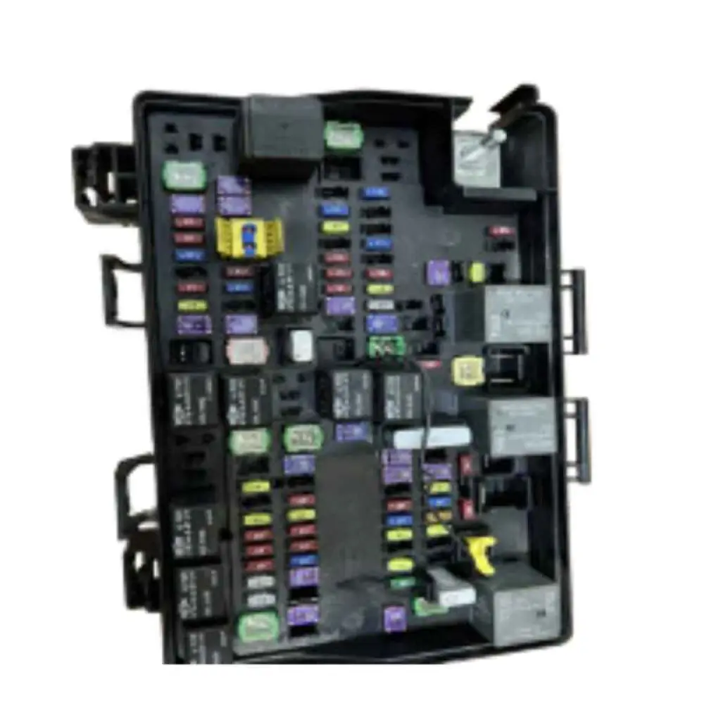 Boîte à fusibles Module de relais Jeep Grand Cherokee 2014 TIPM OEM P68137439AD B