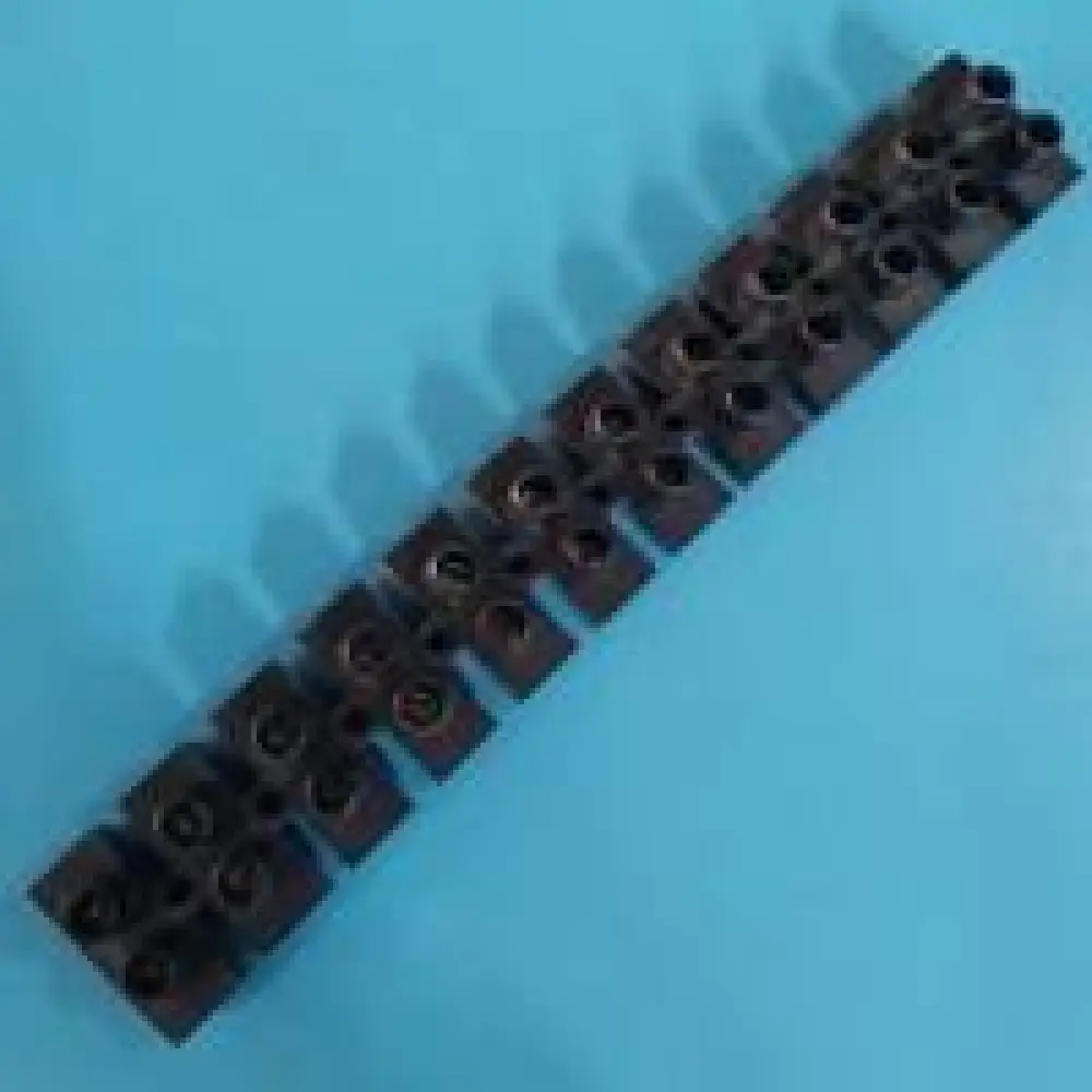 Domino électrique, Bornier de connexion à vis 60A