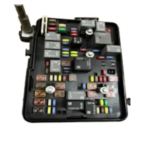 Boîte à fusibles BCM du compartiment moteur Chevrolet EQUINOX 2012 OEM