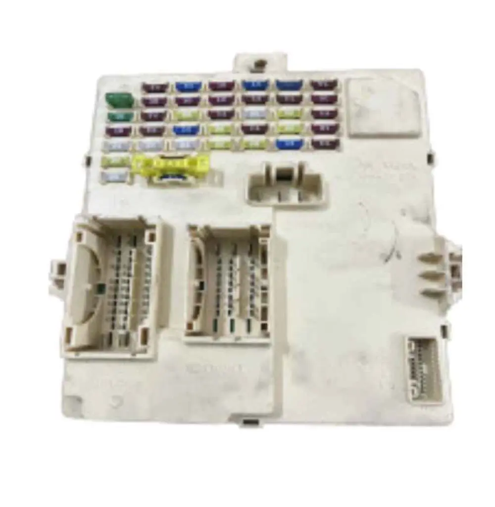 Boîte de jonction de tableau de bord Hyundai 91950-3S060 10-10A04-007 / S6